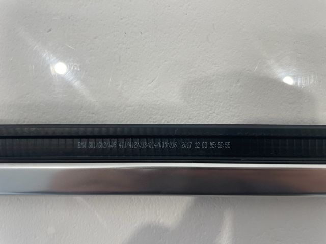 bontott BMW X3 Bal első Vízlehúzó Gumicsík