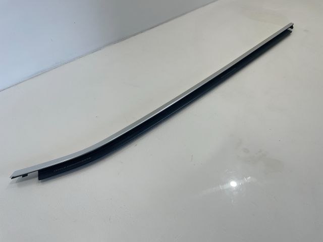 bontott BMW X3 Bal első Vízlehúzó Gumicsík