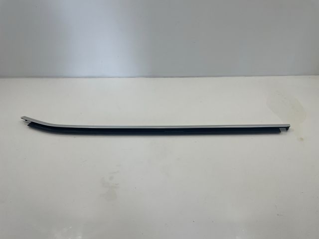 bontott BMW X3 Bal első Vízlehúzó Gumicsík