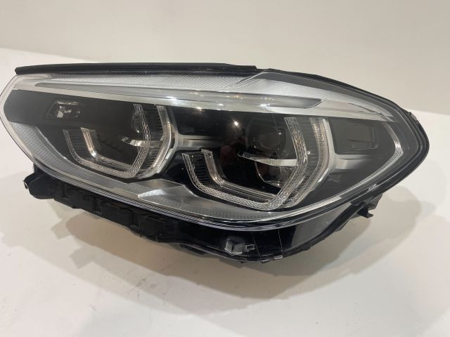 bontott BMW X3 Bal Fényszóró