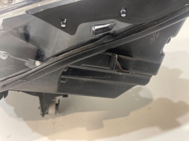 bontott BMW X3 Bal Fényszóró