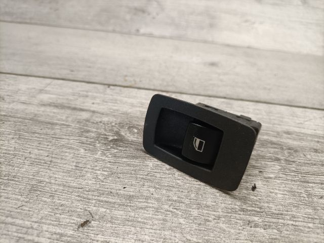 bontott BMW X3 Bal hátsó Ablakemelő Kapcsoló