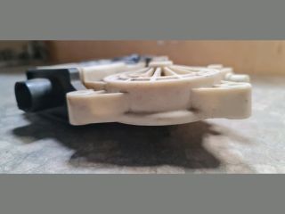 bontott BMW X3 Bal hátsó Ablakemelő Motor