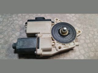 bontott BMW X3 Bal hátsó Ablakemelő Motor