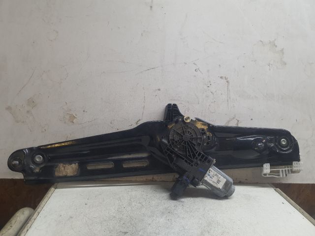 bontott BMW X3 Bal hátsó Ablakemelő Szerkezet (Elektromos)