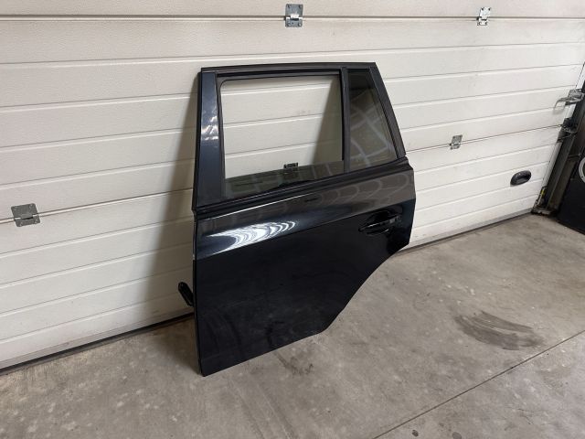 bontott BMW X3 Bal hátsó Ajtó (Részeivel)