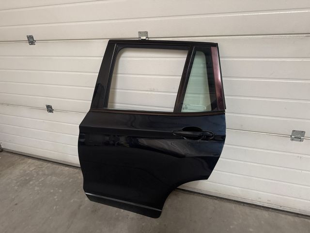 bontott BMW X3 Bal hátsó Ajtó (Részeivel)