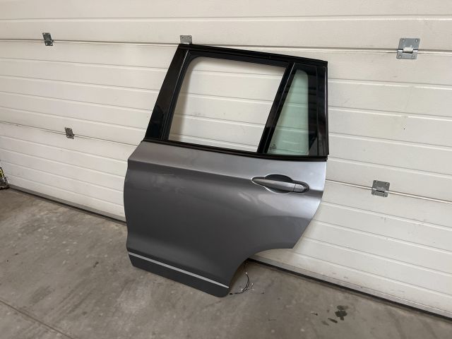 bontott BMW X3 Bal hátsó Ajtó (Részeivel)