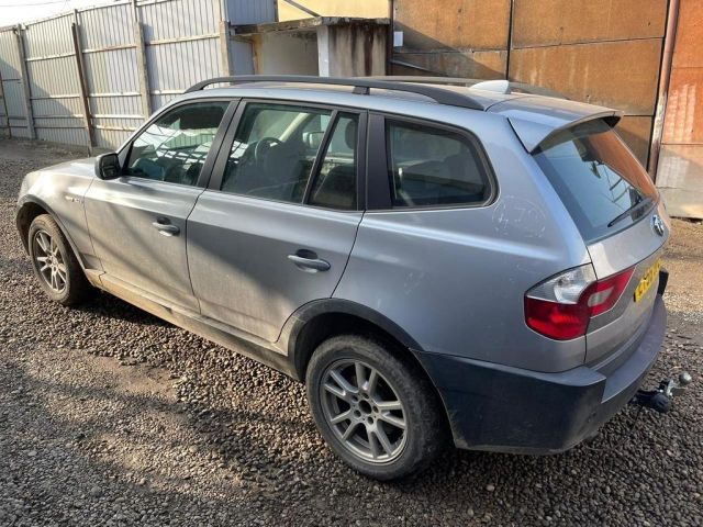 bontott BMW X3 Bal hátsó Ajtó (Üres lemez)