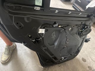 bontott BMW X3 Bal hátsó Ajtó (Üres lemez)