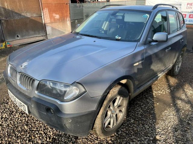bontott BMW X3 Bal hátsó Ajtó (Üres lemez)