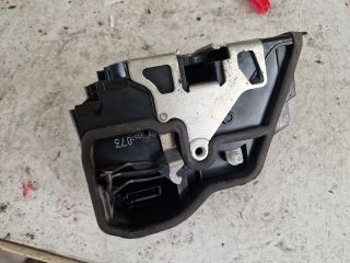 bontott BMW X3 Bal hátsó Ajtózár