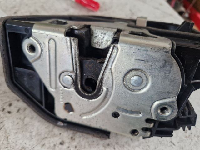 bontott BMW X3 Bal hátsó Ajtózár