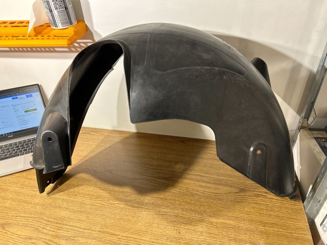 bontott BMW X3 Bal hátsó Dobbetét (Kerékjárati, Műanyag)