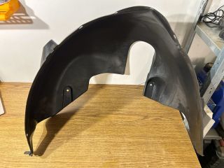 bontott BMW X3 Bal hátsó Dobbetét (Kerékjárati, Műanyag)