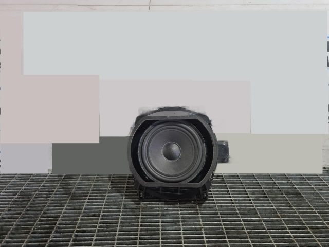 bontott BMW X3 Bal hátsó Hangszóró