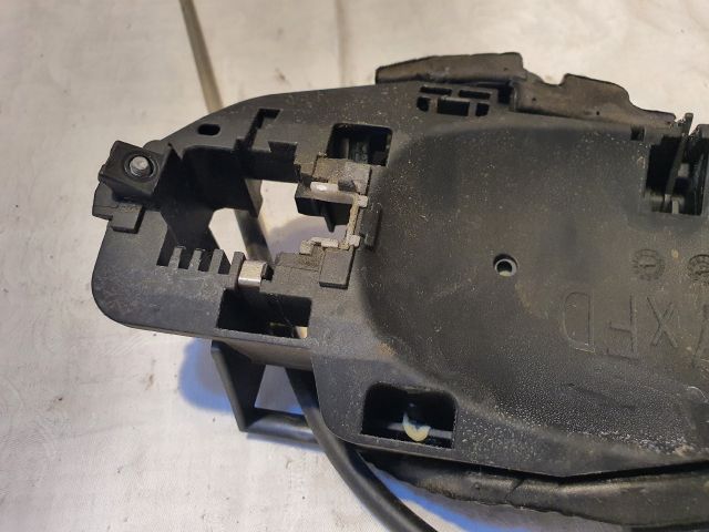 bontott BMW X3 Bal hátsó Külső Kilincsfészek