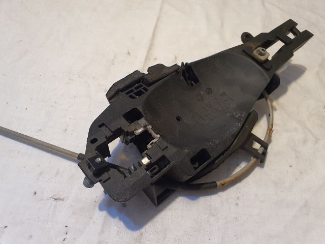 bontott BMW X3 Bal hátsó Külső Kilincsfészek