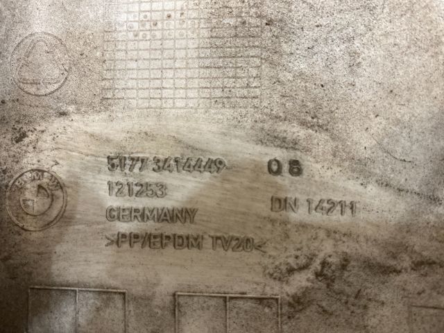 bontott BMW X3 Bal hátsó Sárvédő