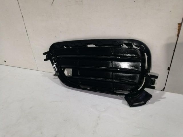 bontott BMW X3 Bal Ködzárófény Keret