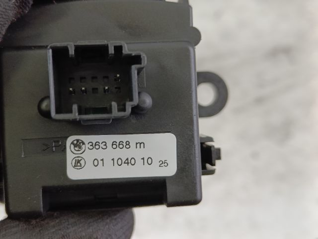 bontott BMW X3 Bal Kormánykapcsoló Irányjelző