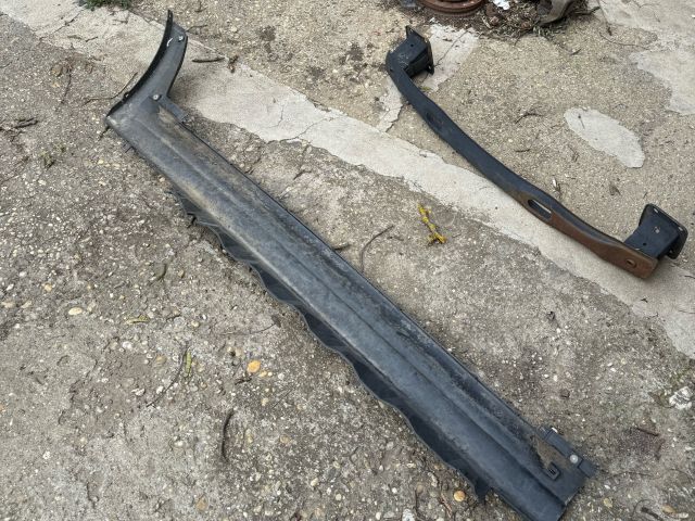 bontott BMW X3 Bal Küszöb