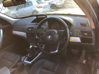 bontott BMW X3 Biztosítéktábla Utastér