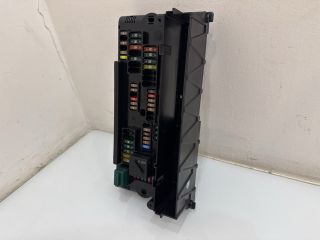 bontott BMW X3 Biztosítéktábla Utastér