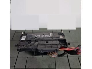 bontott BMW X3 Biztosítéktábla Utastér