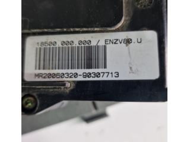 bontott BMW X3 Biztosítéktábla Utastér