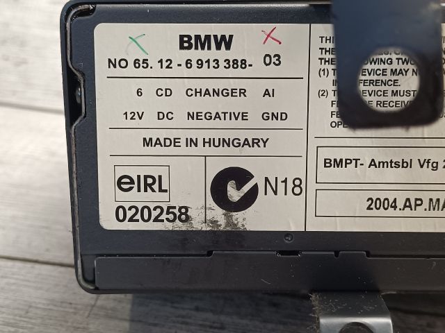 bontott BMW X3 CD / DVD Tár