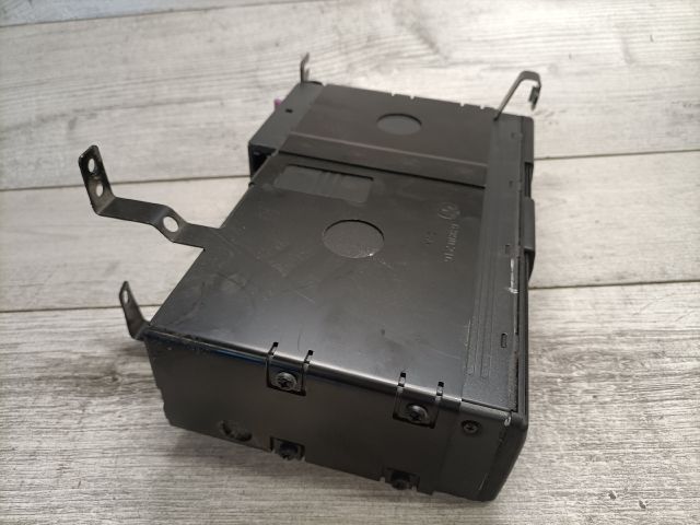 bontott BMW X3 CD / DVD Tár