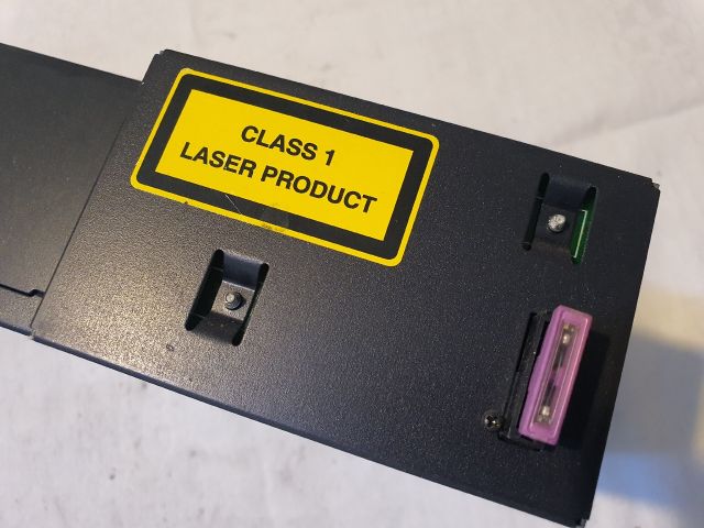 bontott BMW X3 CD / DVD Tár