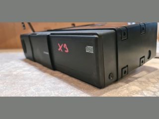 bontott BMW X3 CD / DVD Tár