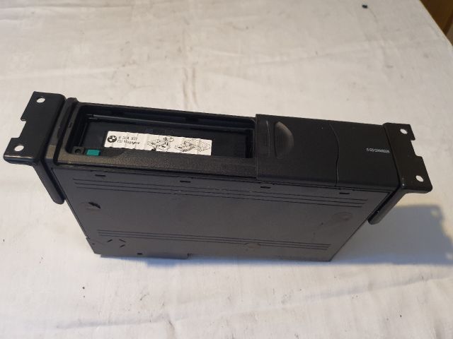 bontott BMW X3 CD / DVD Tár