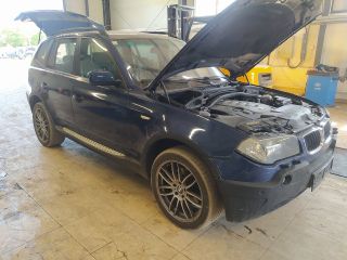 bontott BMW X3 Csomagtérajtó Burkolat Alsó