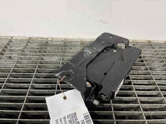 bontott BMW X3 Csomagtérajtó Ütköző