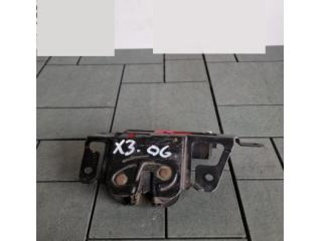 bontott BMW X3 Csomagtérajtó Ütköző