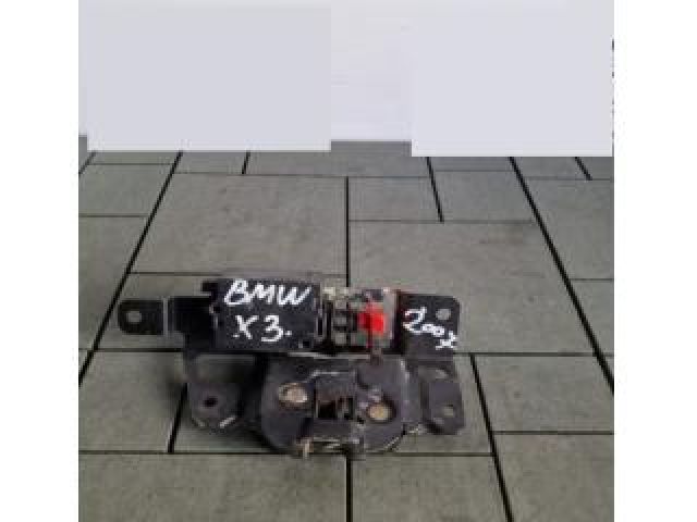 bontott BMW X3 Csomagtérajtó Ütköző