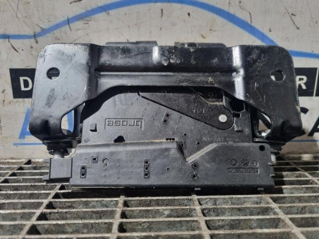 bontott BMW X3 Csomagtérajtó Zárszerkezet