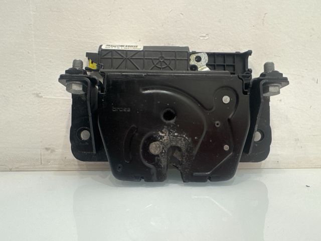 bontott BMW X3 Csomagtérajtó Zárszerkezet