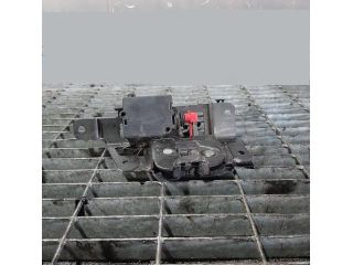 bontott BMW X3 Csomagtérajtó Zárszerkezet