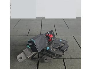 bontott BMW X3 Csomagtérajtó Zárszerkezet