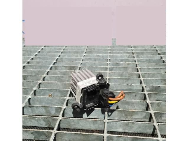 bontott BMW X3 Előtét Ellenállás Fűtőmotor