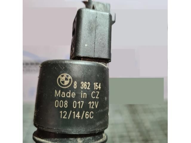 bontott BMW X3 Első Ablakmosó Szivattyú