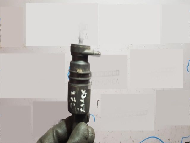 bontott BMW X3 Első Ablakmosó Szivattyú