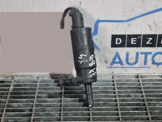 bontott BMW X3 Első Ablakmosó Szivattyú