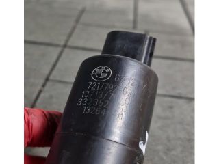 bontott BMW X3 Első Ablakmosó Szivattyú