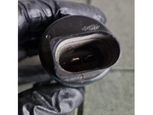 bontott BMW X3 Első Ablakmosó Szivattyú