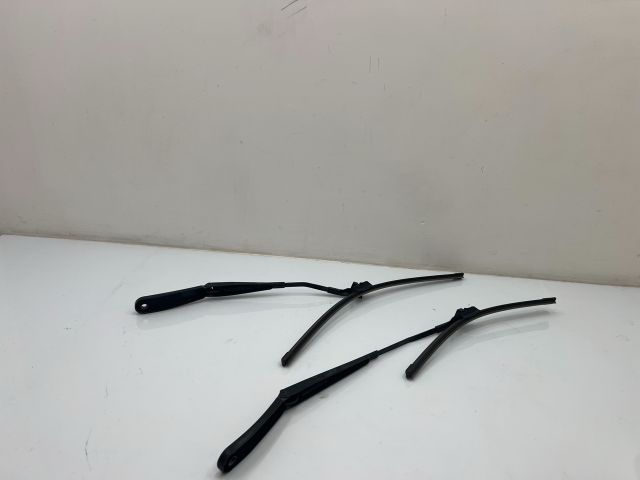 bontott BMW X3 Első Ablaktörlő Kar